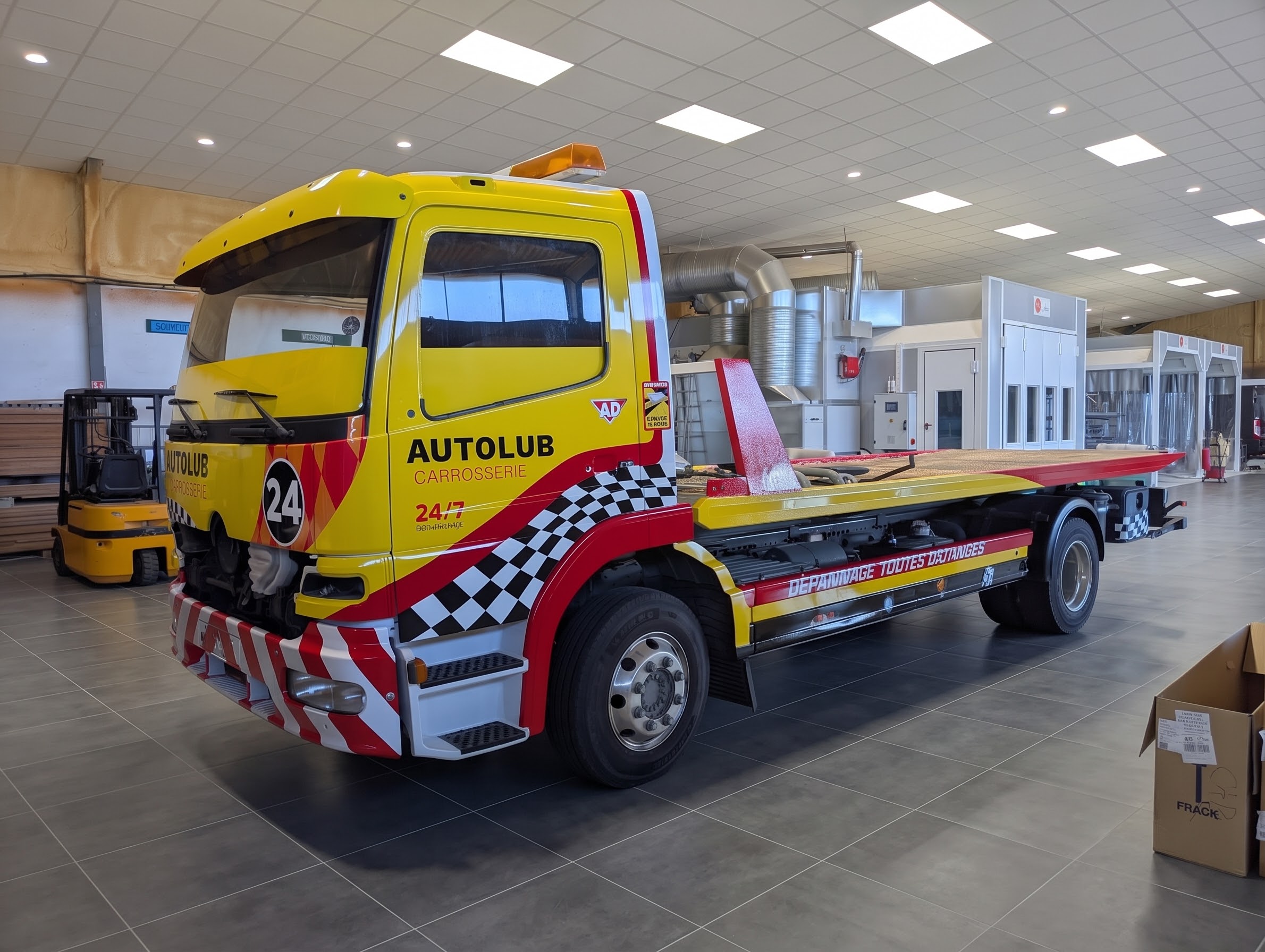 Habillage publicitaire du camion Autolub. Photo transmise pour illustrer le savoir-faire de Jérémy.